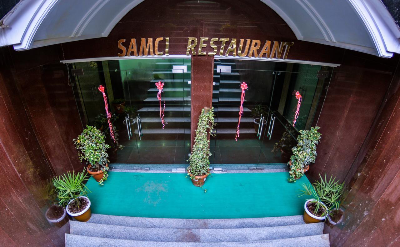 Hotel Samci Riviera Srinagar  Exterior photo