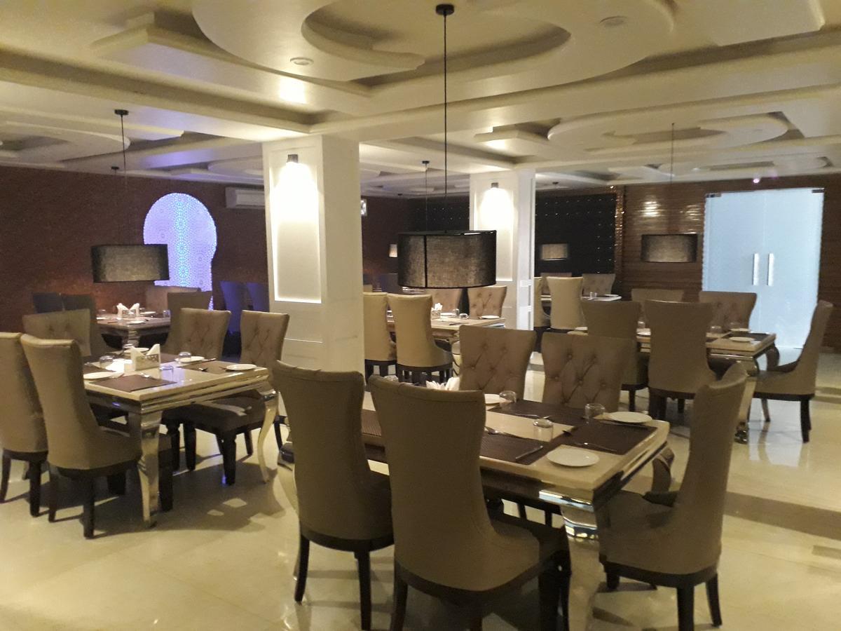 Hotel Samci Riviera Srinagar  Exterior photo