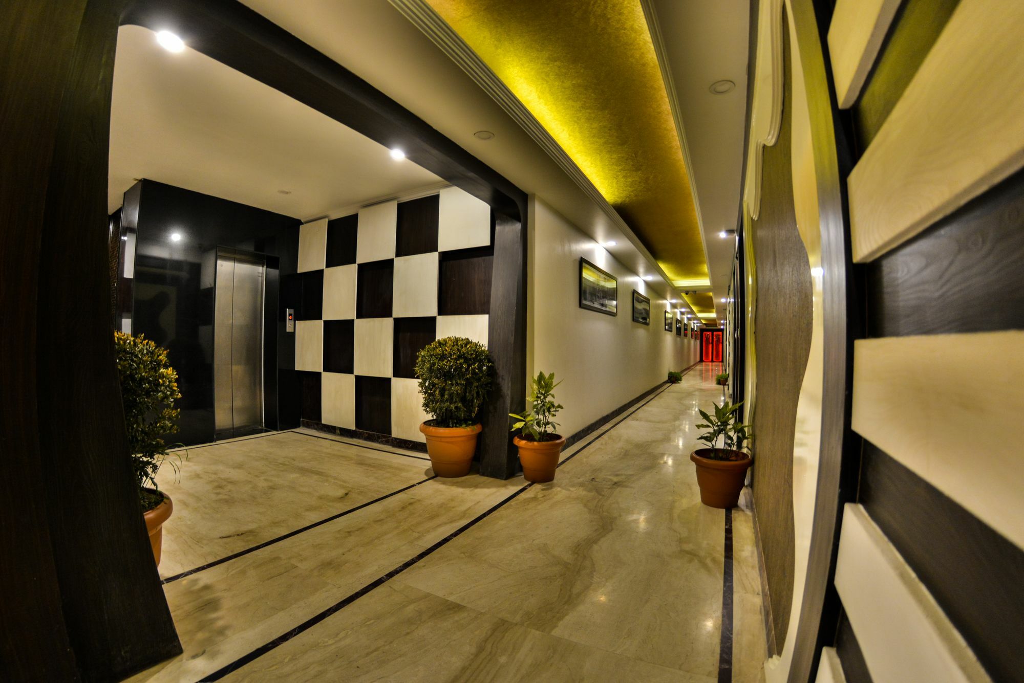 Hotel Samci Riviera Srinagar  Exterior photo